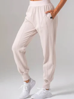Women Ryderwear Contour Track Pant