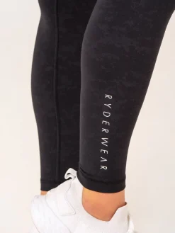 Women Ryderwear NKD tonewah V crunch egging