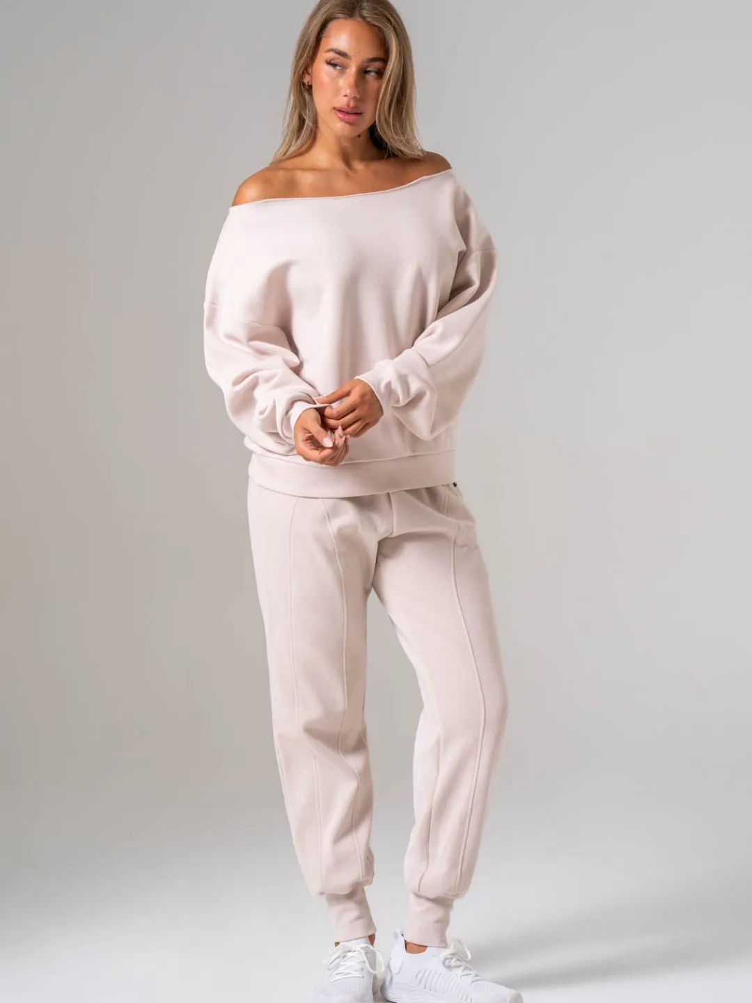Women Ryderwear Off The houder weater