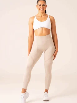 Women Ryderwear tape eae egging
