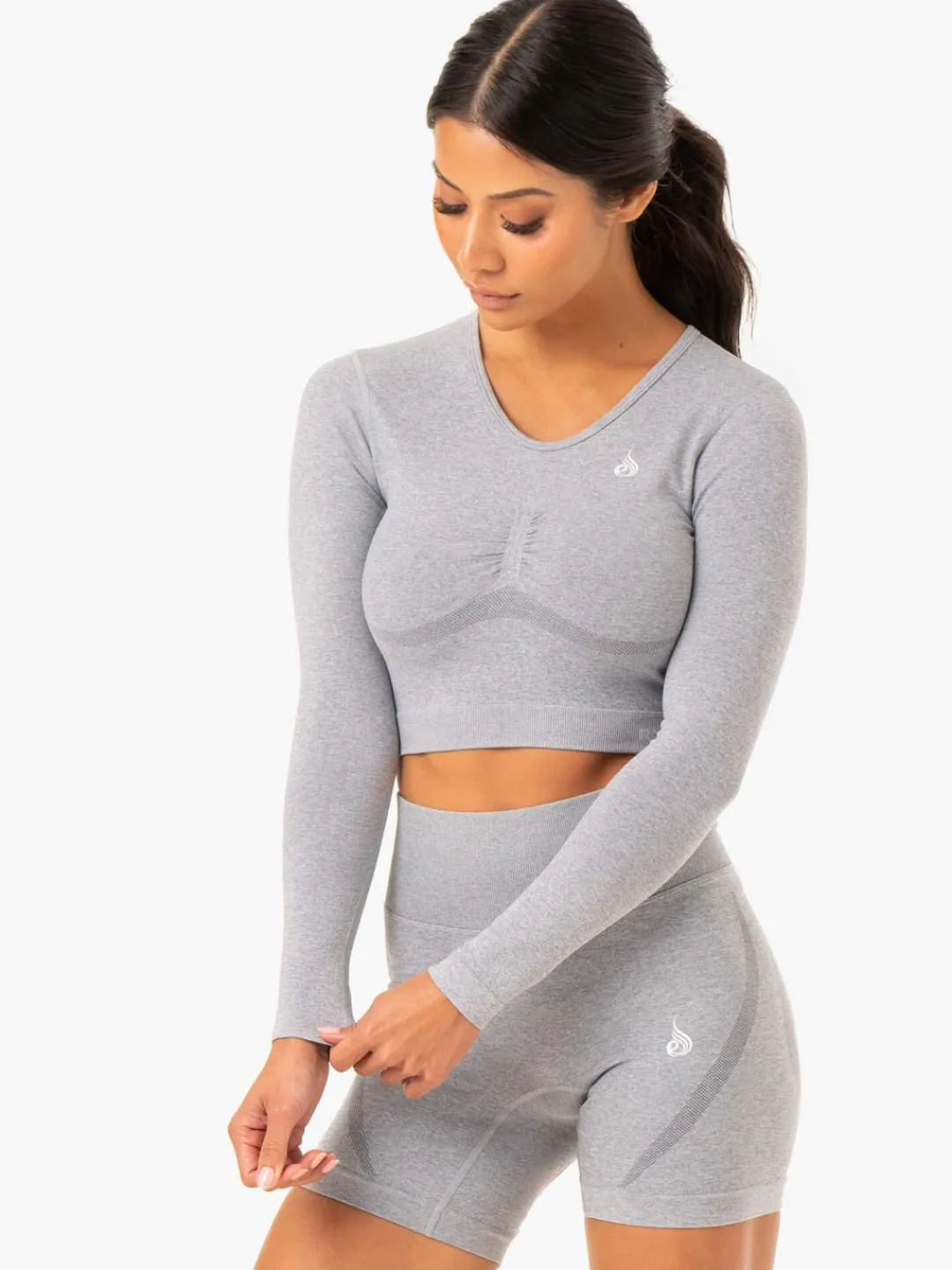 Women Ryderwear tape eae ong eeve Top