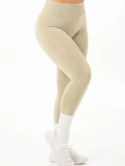Women Ryderwear tonewah crunch eae egging