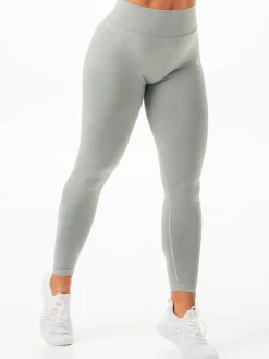 Women Ryderwear tonewah eae V Back egging